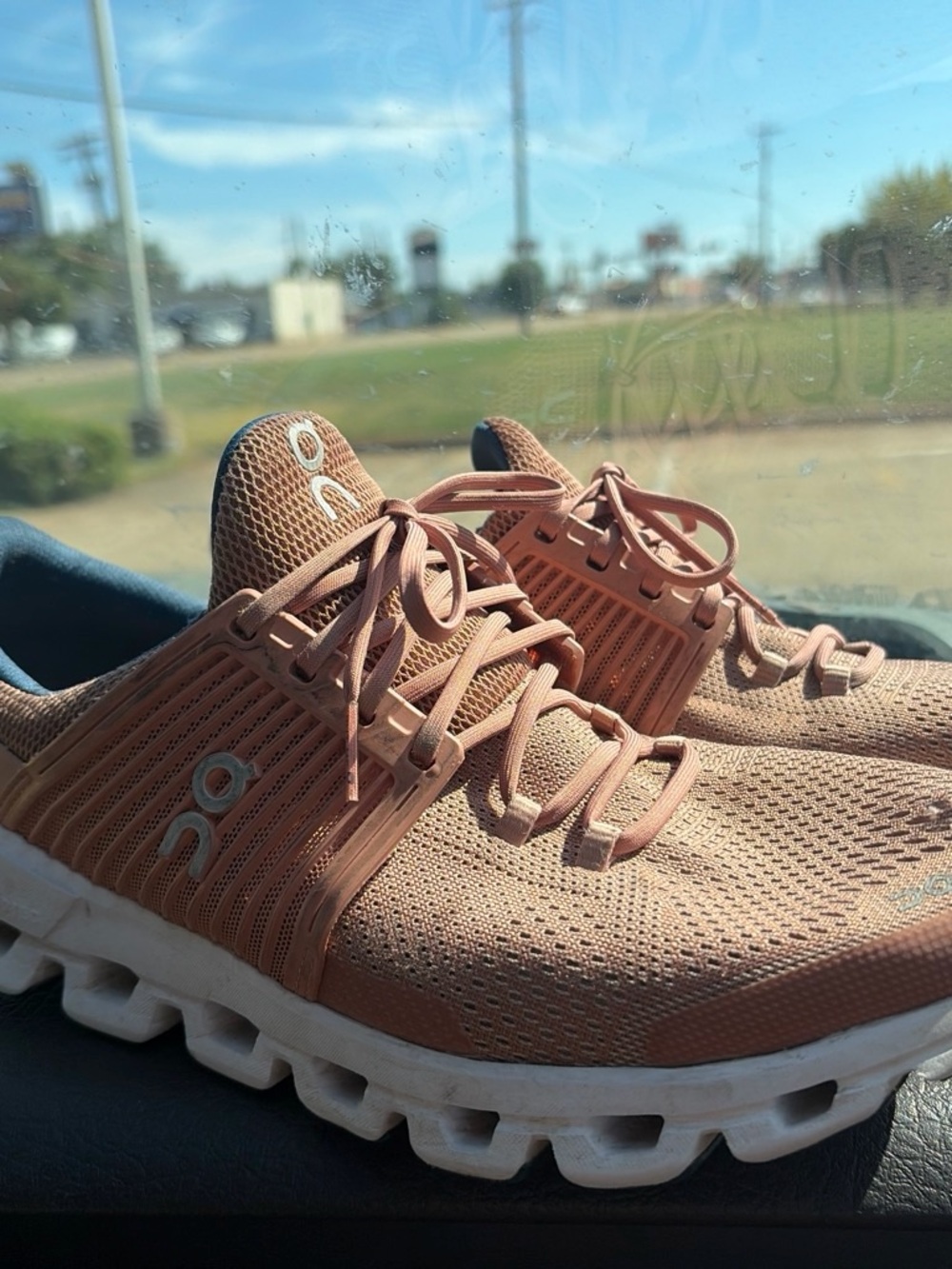 On Running Men’s Athletic Shoes in Dusty Rose